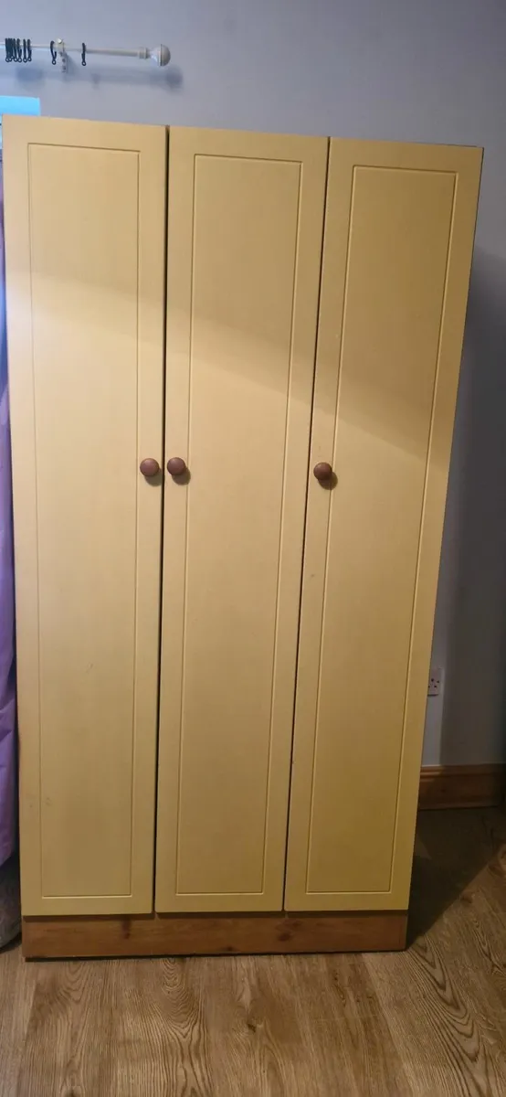 Bedroom furniture - Image 3