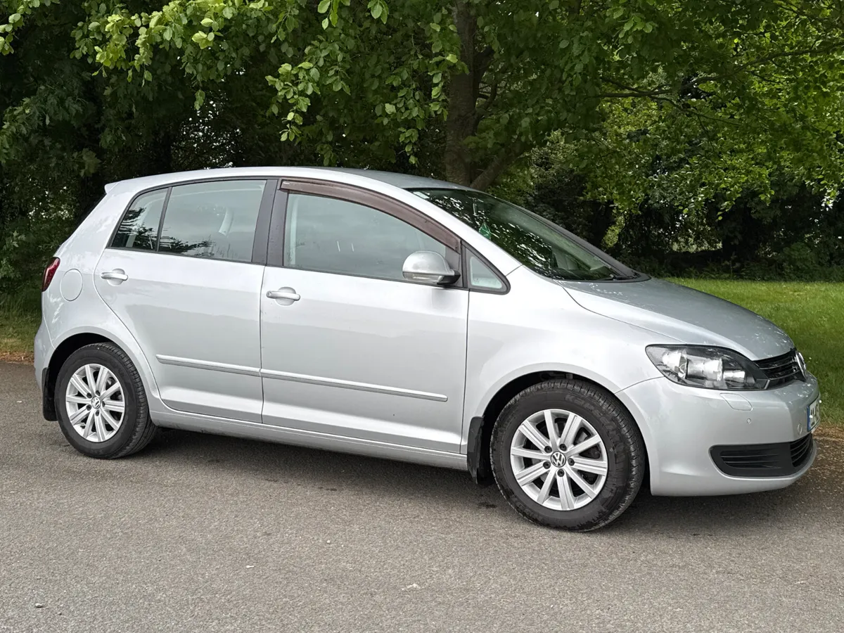 Volkswagen Golf 2011 DSG 1.6 TDI - Image 2
