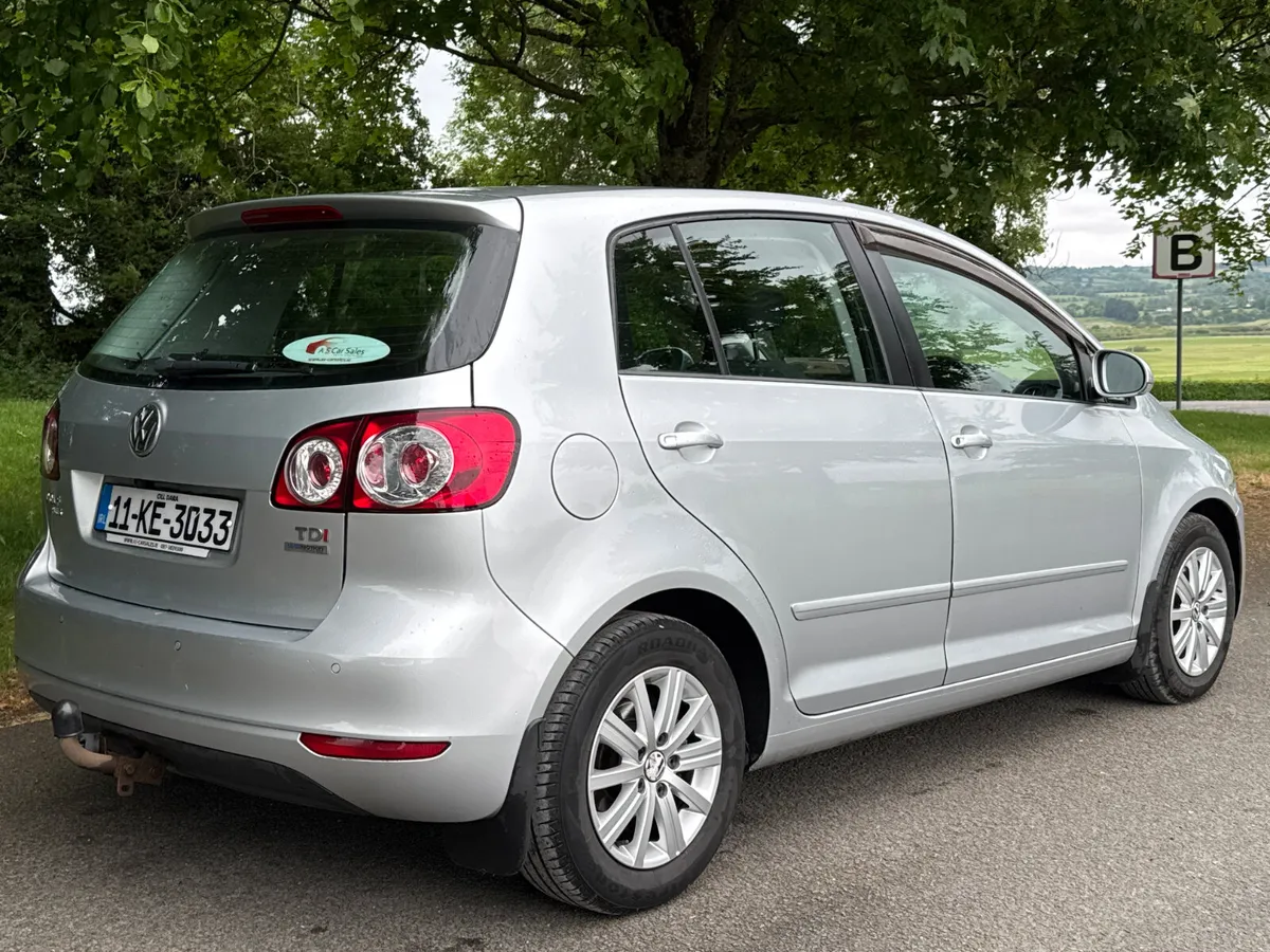 Volkswagen Golf 2011 DSG 1.6 TDI - Image 4
