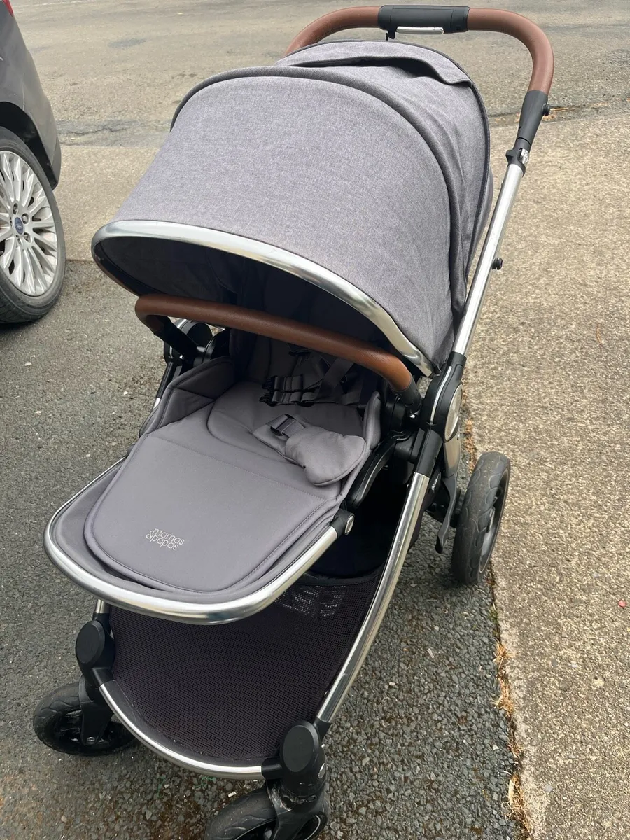 Mamas and Papas Ocarro buggy - Image 1