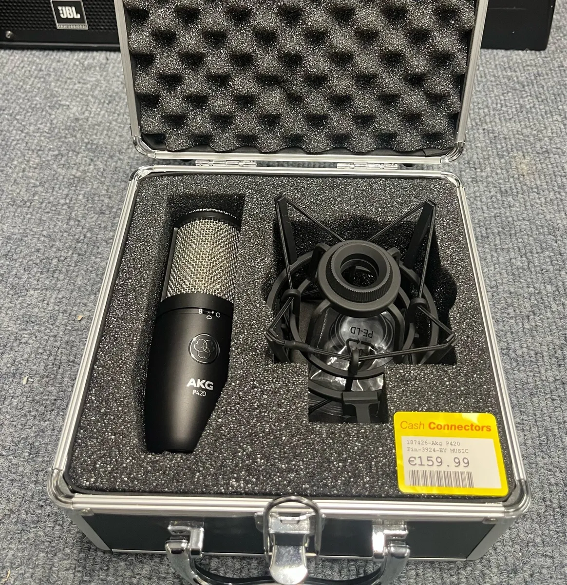 AKG P420 Microphone - Image 2