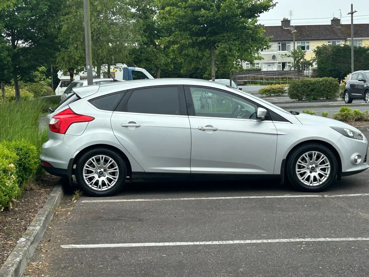 Ford Focus 1.6**FRESH NCT, LOW MILEAGE, CARPLAY - Image 4