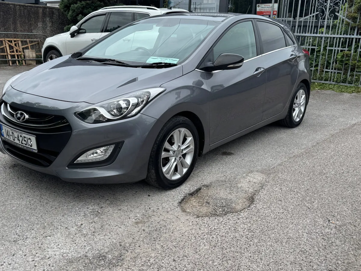 Hyundai i30 Low mileage Petrol - Image 2