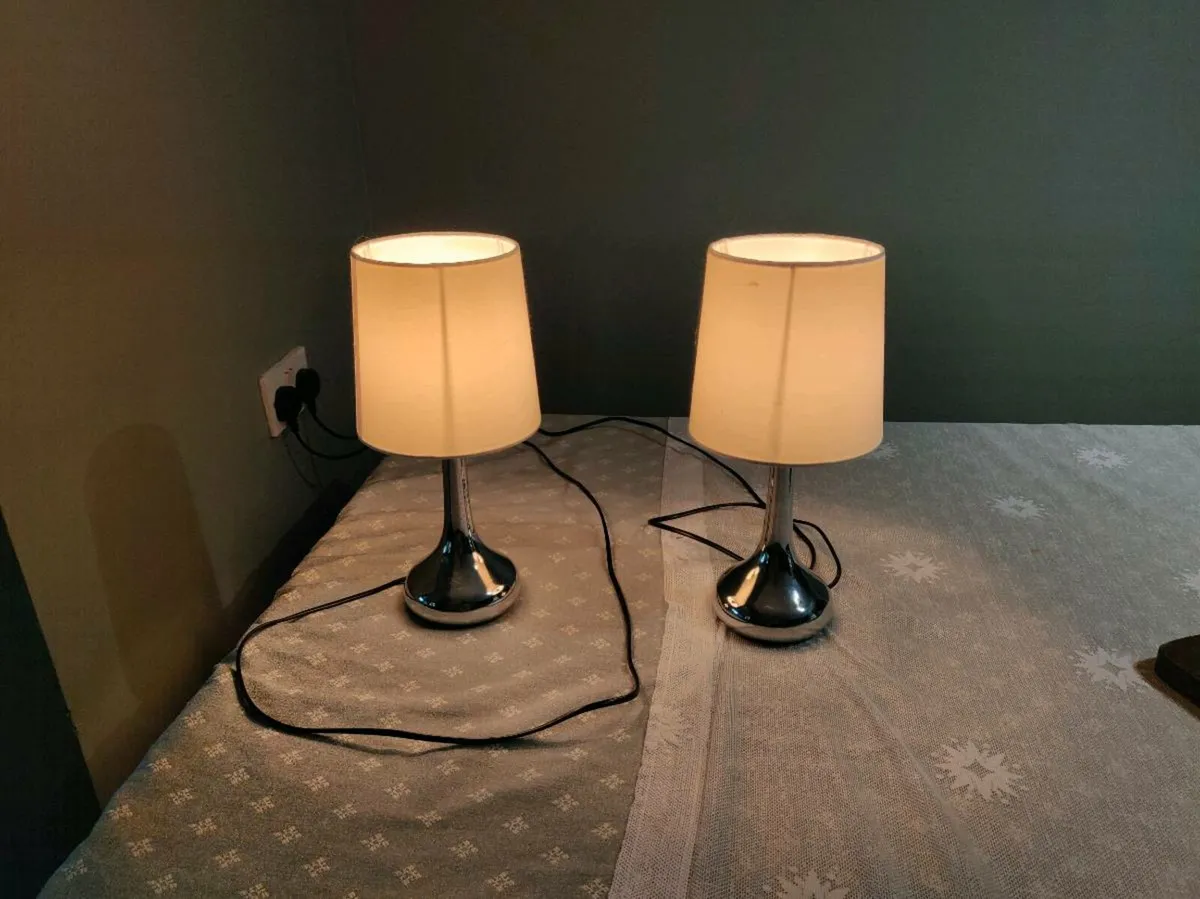 Lamps x 2 - Image 1