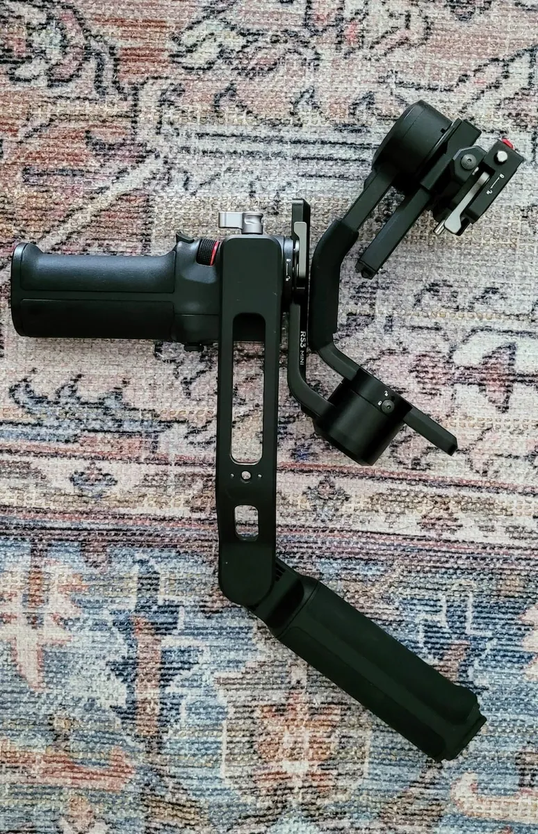 Fairly New DJI RS 3 MINI - Image 2