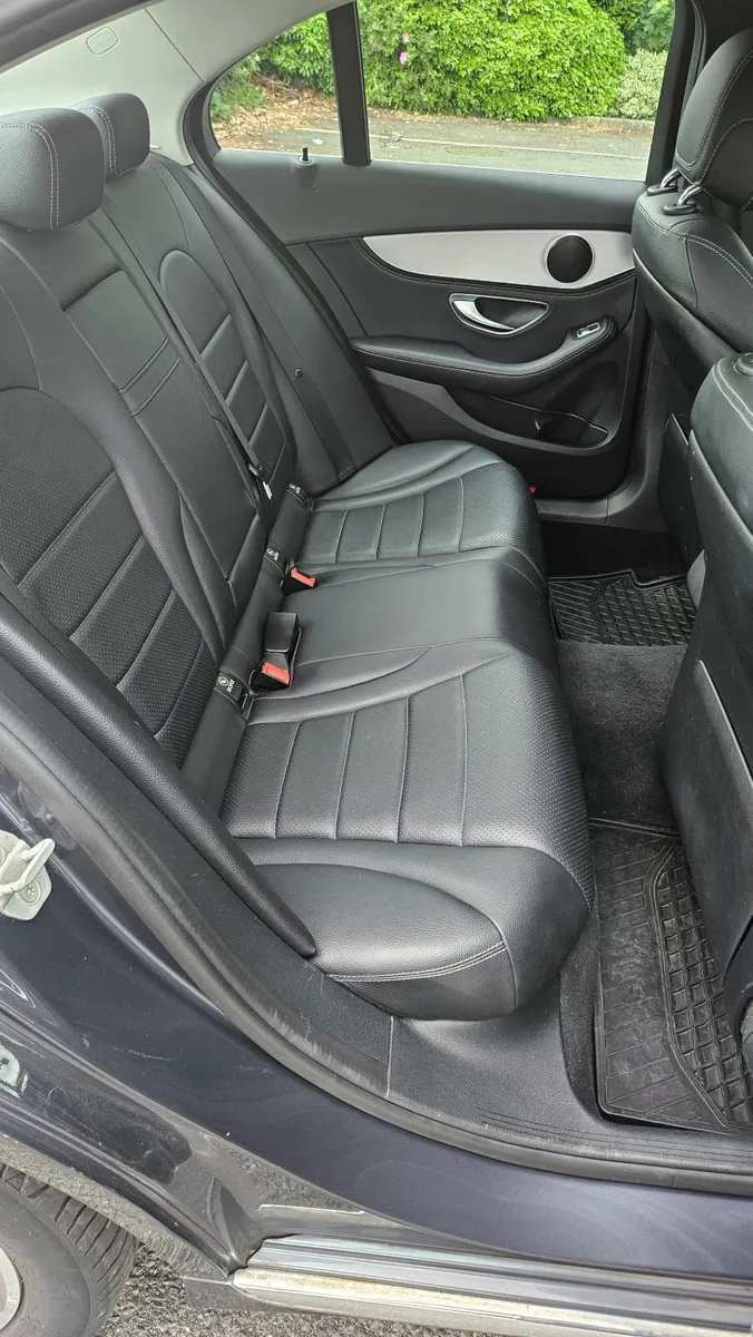 Mercedes-Benz C-Class 2016 - Image 3
