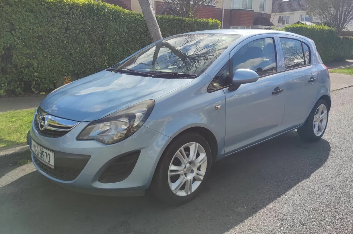 141 Opel Corsa, half leather.New NCT 06.26! - Image 1