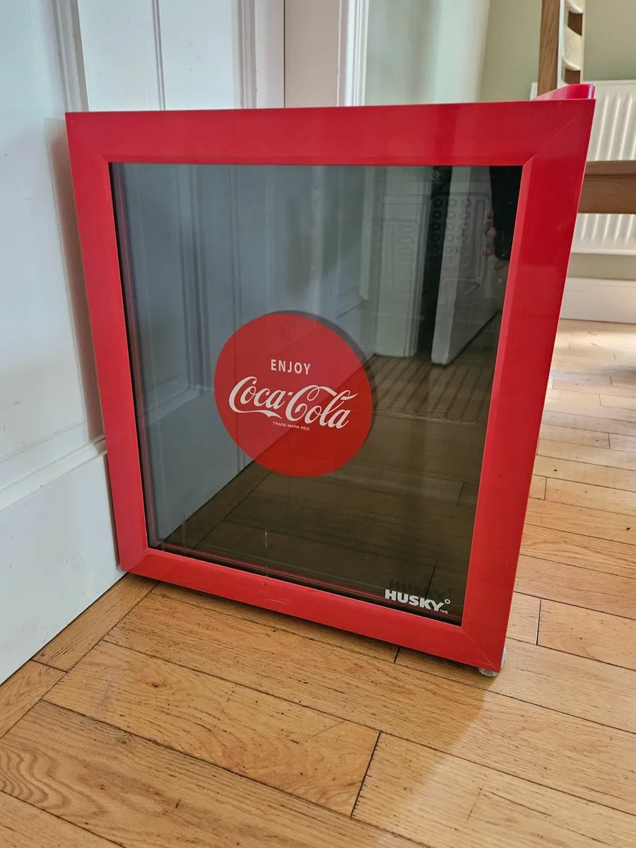 Mini Coca Cola fridge - Image 1