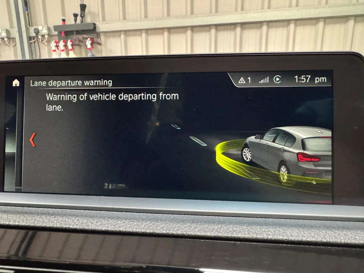 BMW 118d shadow editon - Image 3