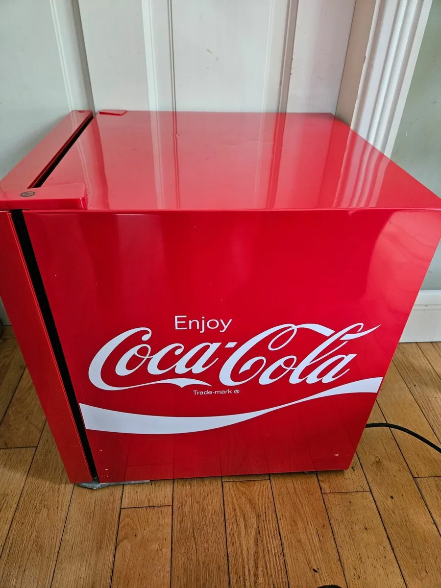 Mini Coca Cola fridge - Image 2