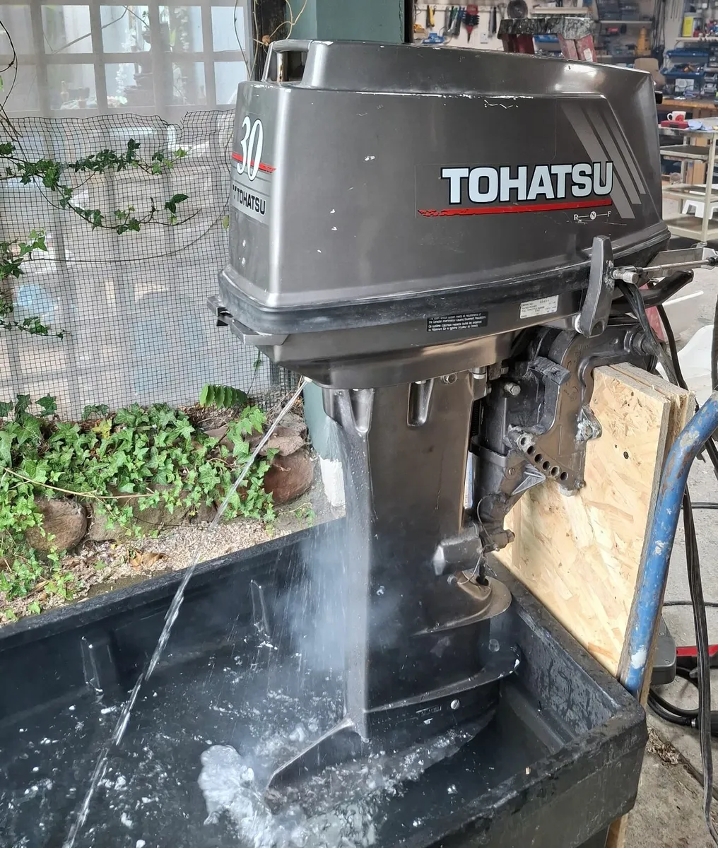 Tohatsu 30 hp 2 stroke outboard - Image 1