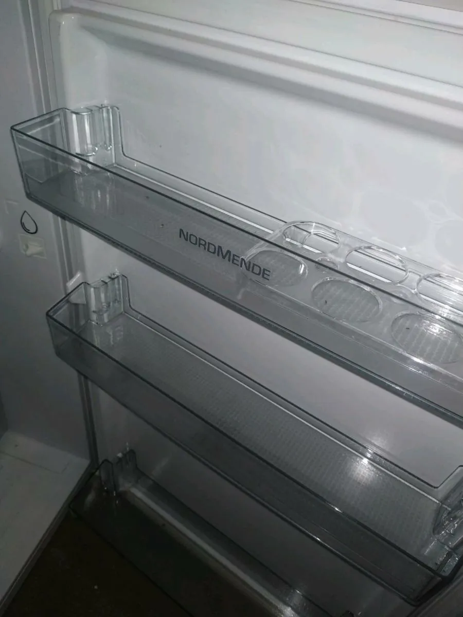 Nordemende under counter fridge freezer - Image 3