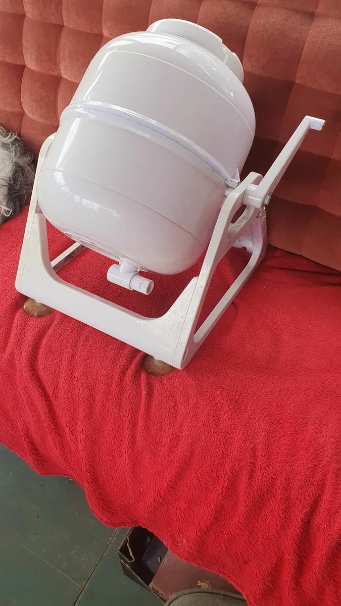 Free Hand washing machine - Image 2