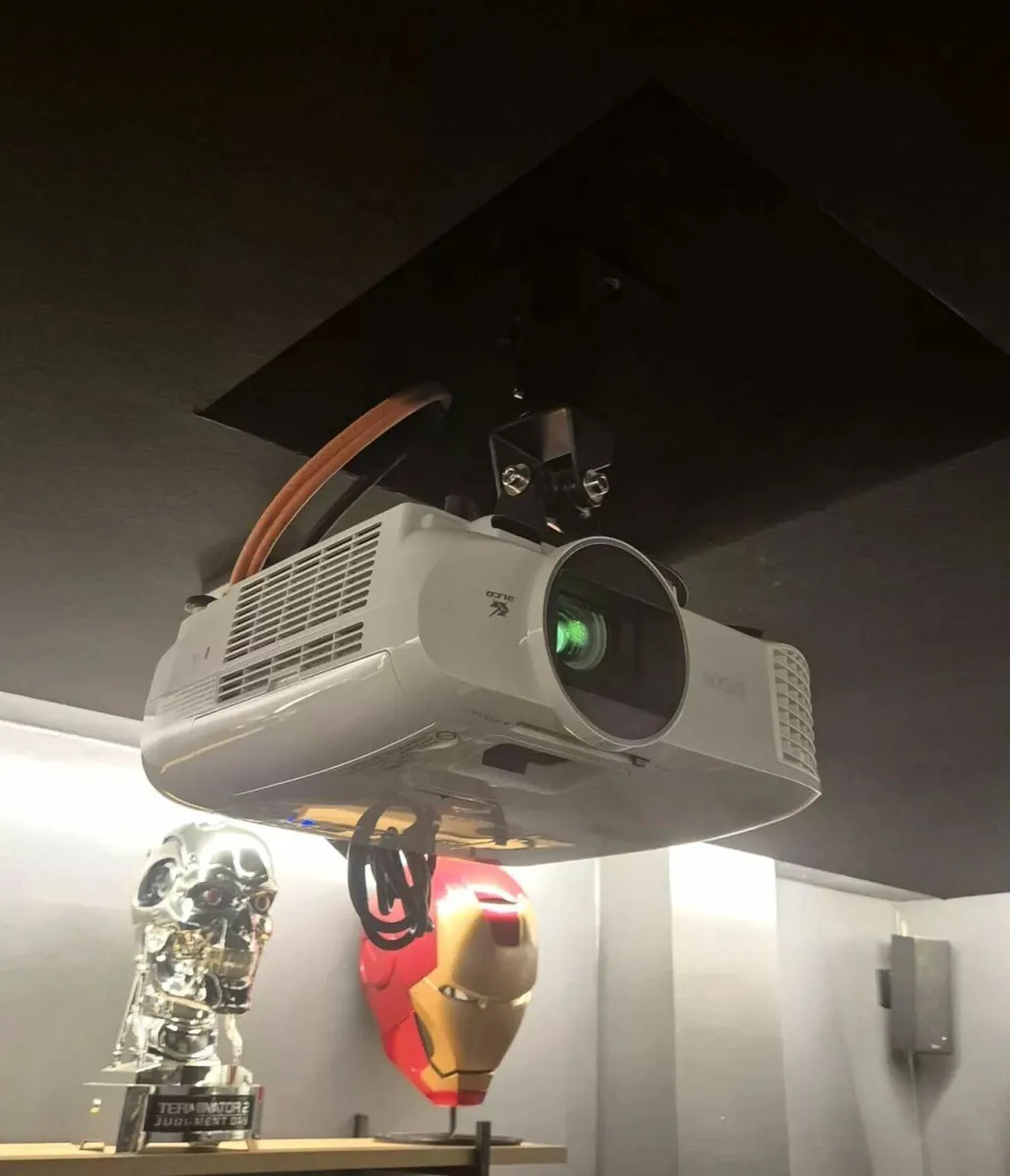 Epson EH-TW5600 Full HD 3D Home Cinema Projector - Image 3