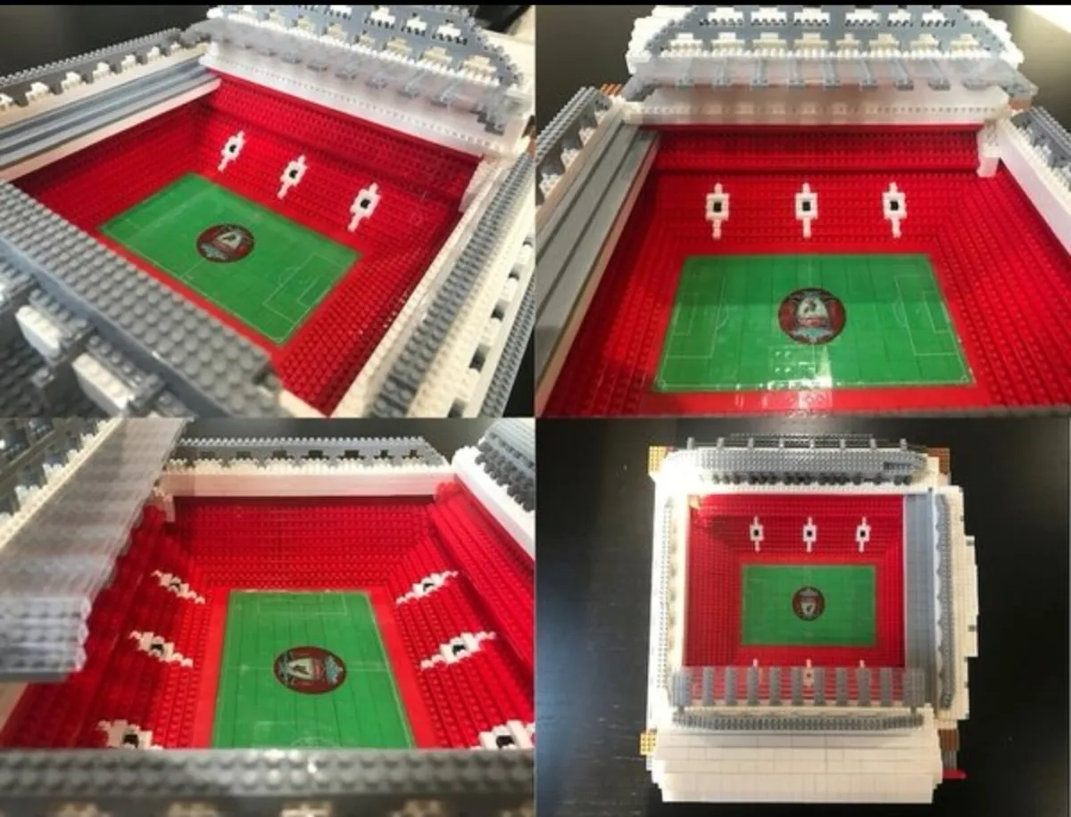 Official Liverpool FC Anfield BRXLS 4650 Piece - Image 3