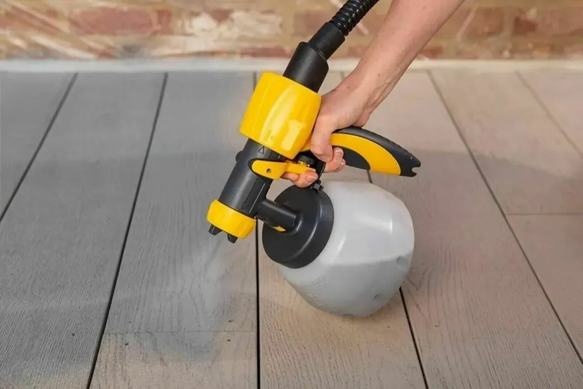 Paint sprayer for fences barns decks &  furniture - Image 4
