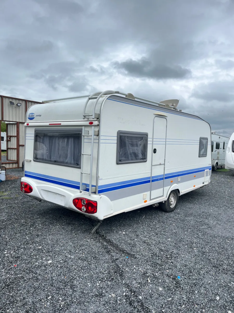 Hobby 4 Berth Fixed Bed Caravan - Image 3