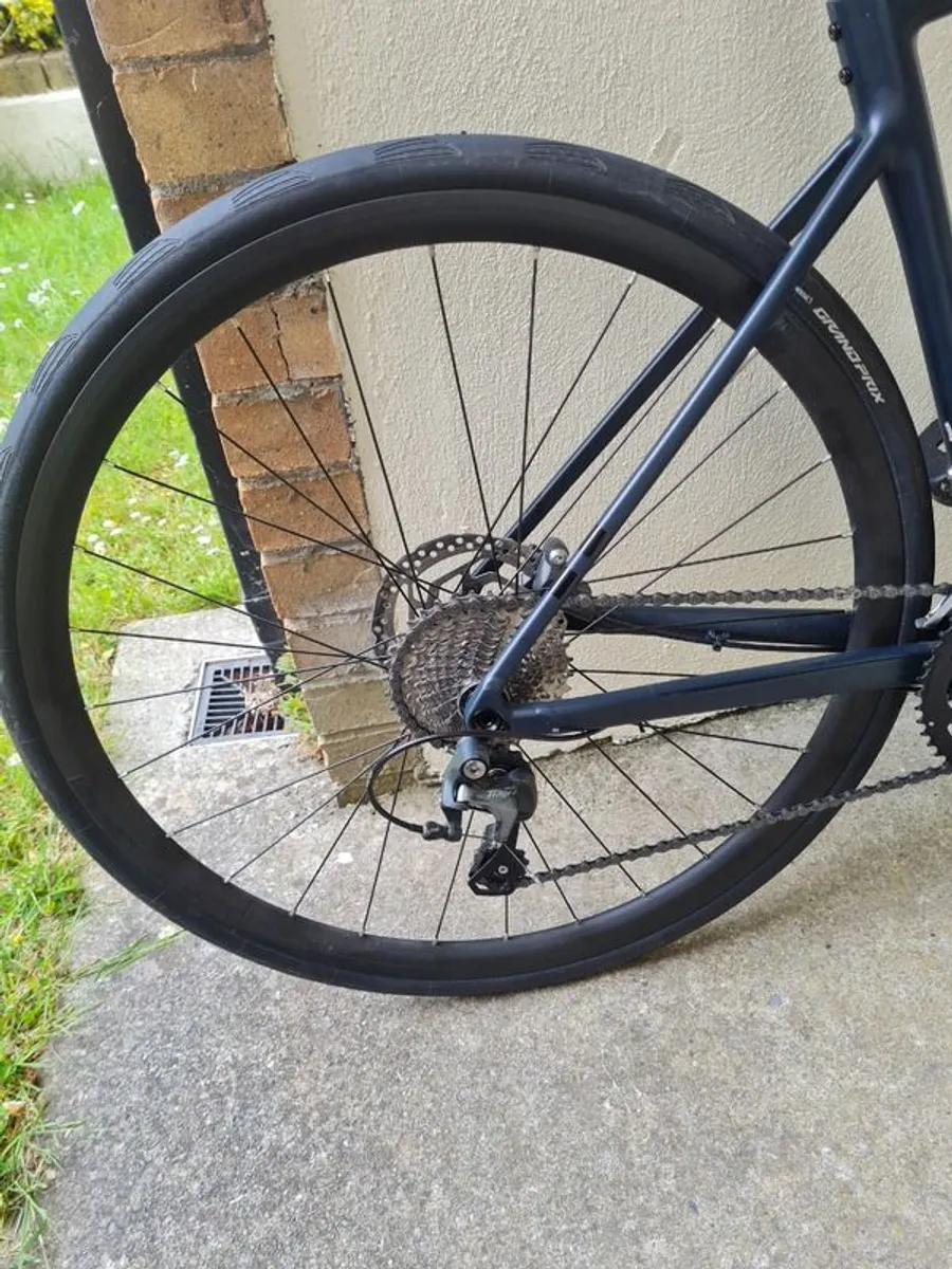 Cube Attain Race Road Bike Night/Black Tiagra 2025 - Image 2