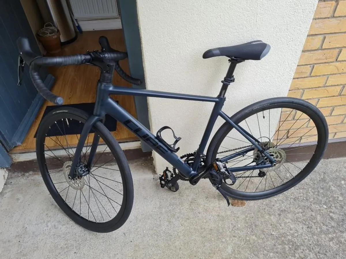 Cube Attain Race Road Bike Night/Black Tiagra 2025 - Image 4