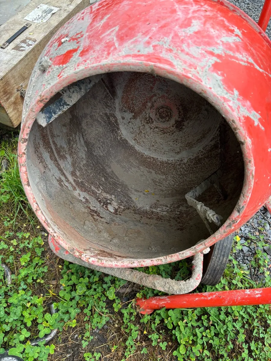CEMENT MIXER - Image 2