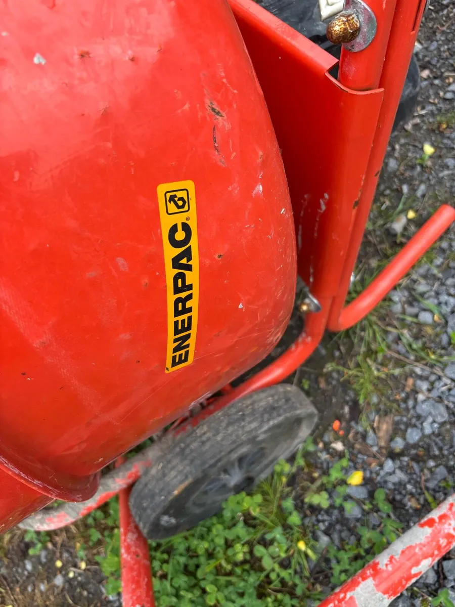 CEMENT MIXER - Image 3