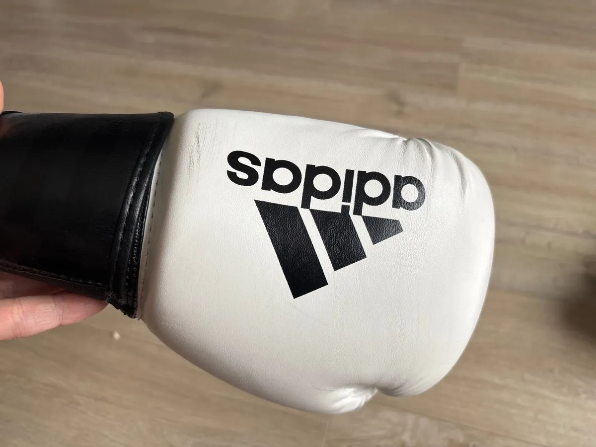 Boys - Boxing gloves & boots - Image 2
