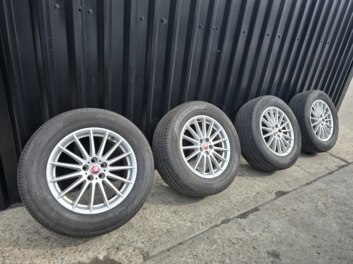 Jaguar alloys with good tyres R18 - Image 1