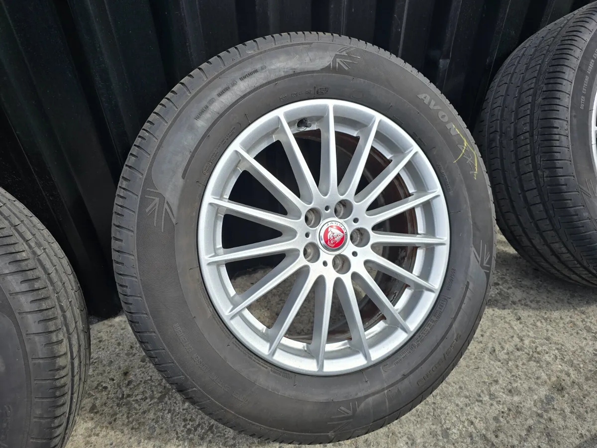 Jaguar alloys with good tyres R18 - Image 3