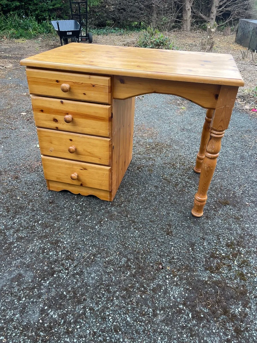 Solid wooden study desk - Image 1