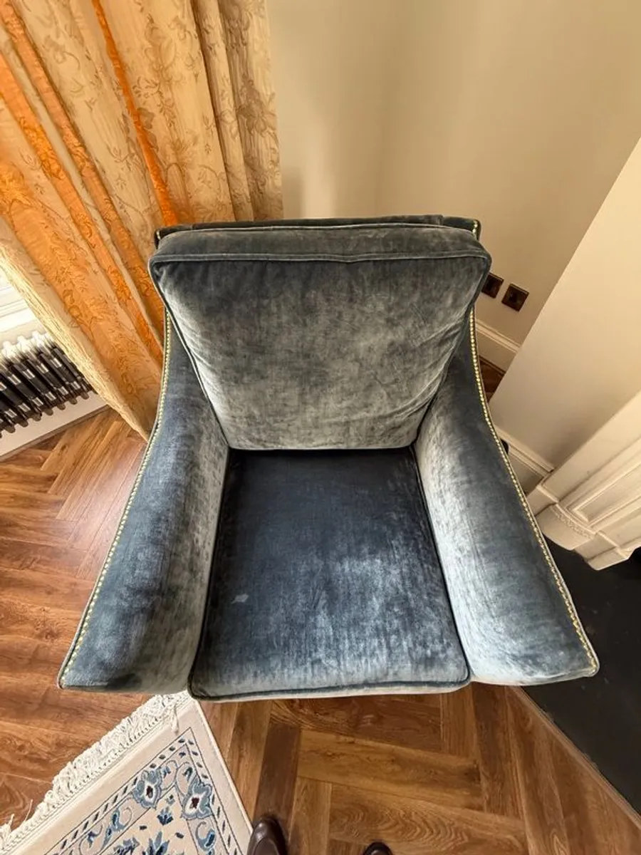 Grenoble Chair - Image 3