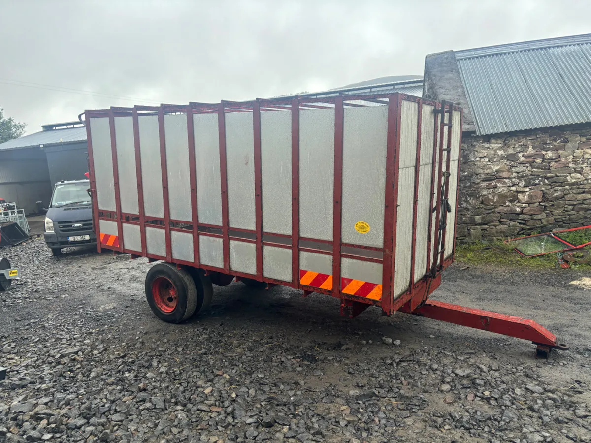 Tractor Cattle Trailer - Image 4