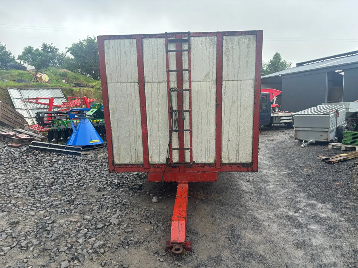 Tractor Cattle Trailer - Image 2