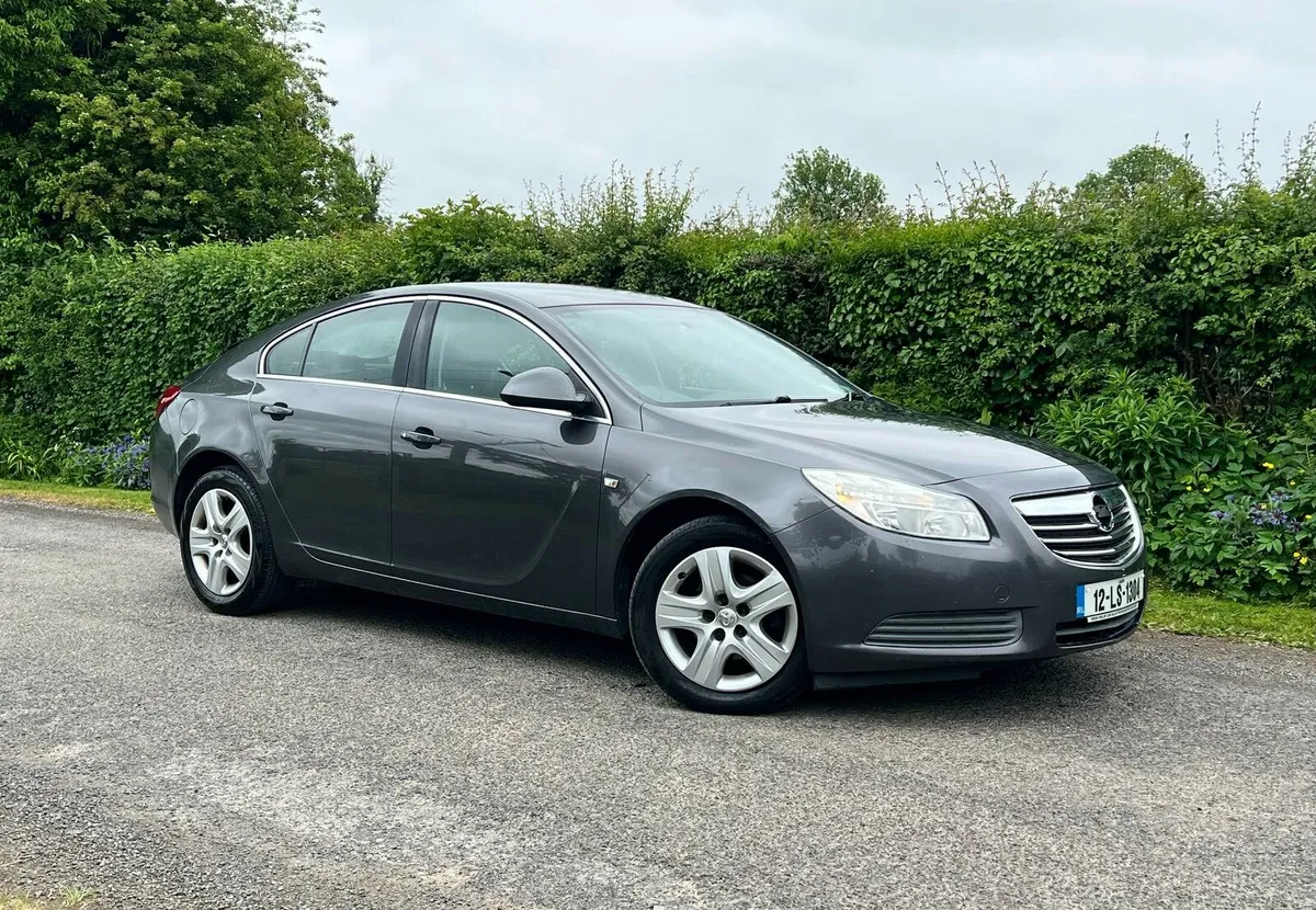 Opel Insignia 2012 2.0 CDTI EcoFlex new nct 6/26 - Image 1