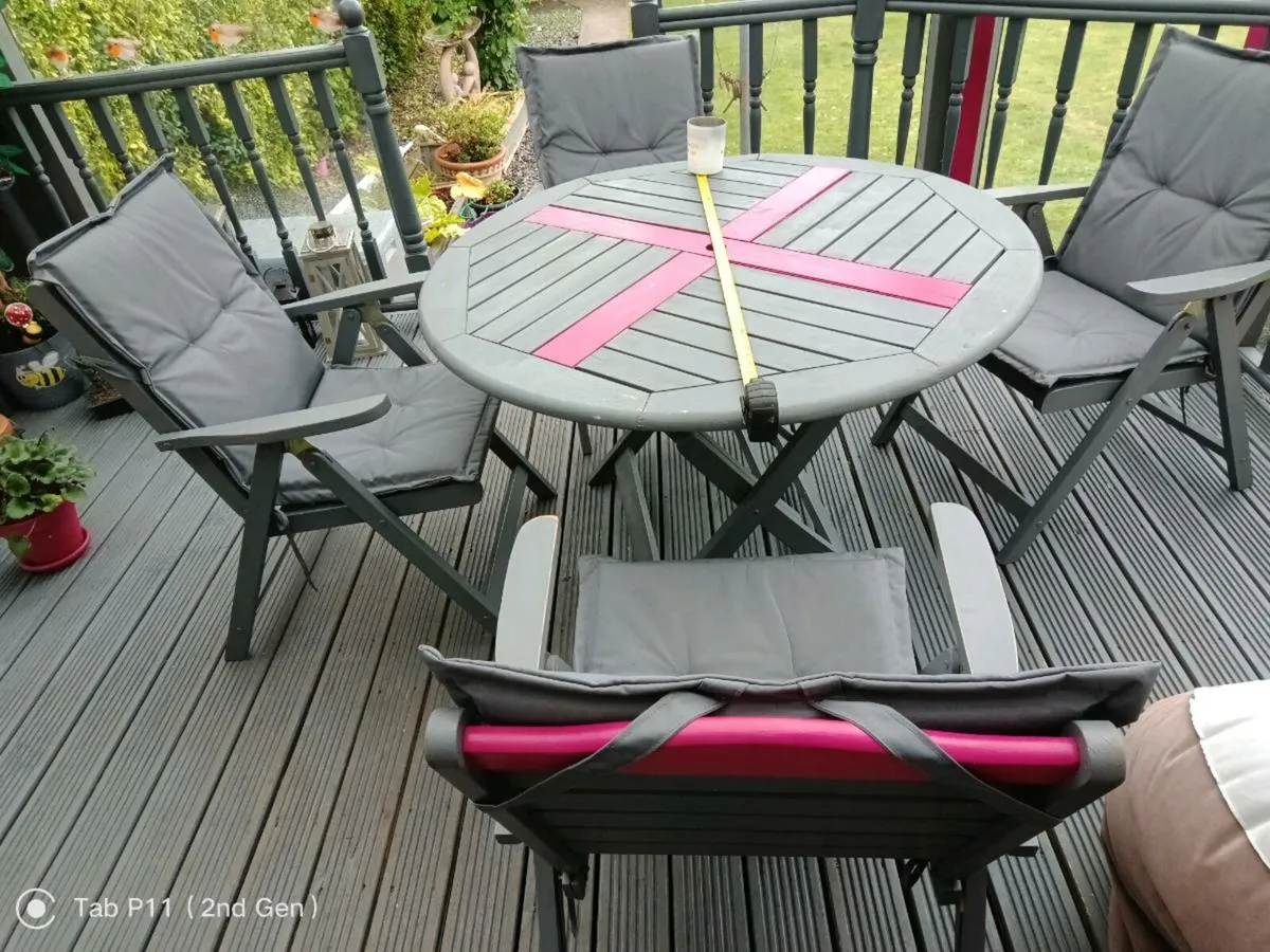 Garden furniture - Image 1