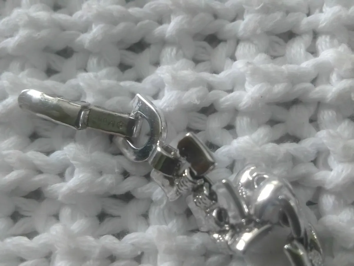 MONET VINTAGE SILVER LINK BRACELET 7.5  AS NEW - Image 2