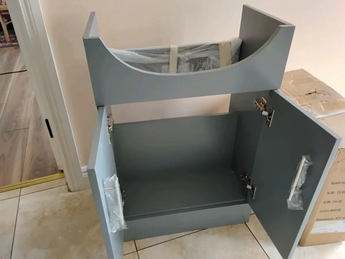 New  vanity unit - Image 2