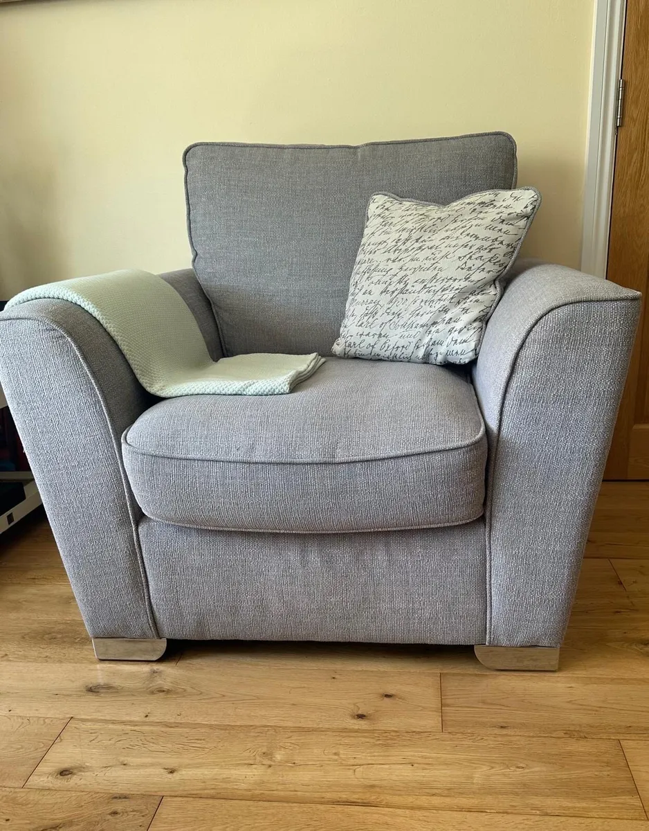 Fantasia Corner Sofa, Footstool & Armchair - Image 3