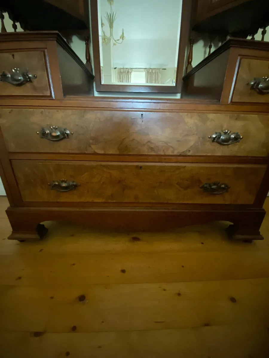 Antique chest of drawers - Image 2