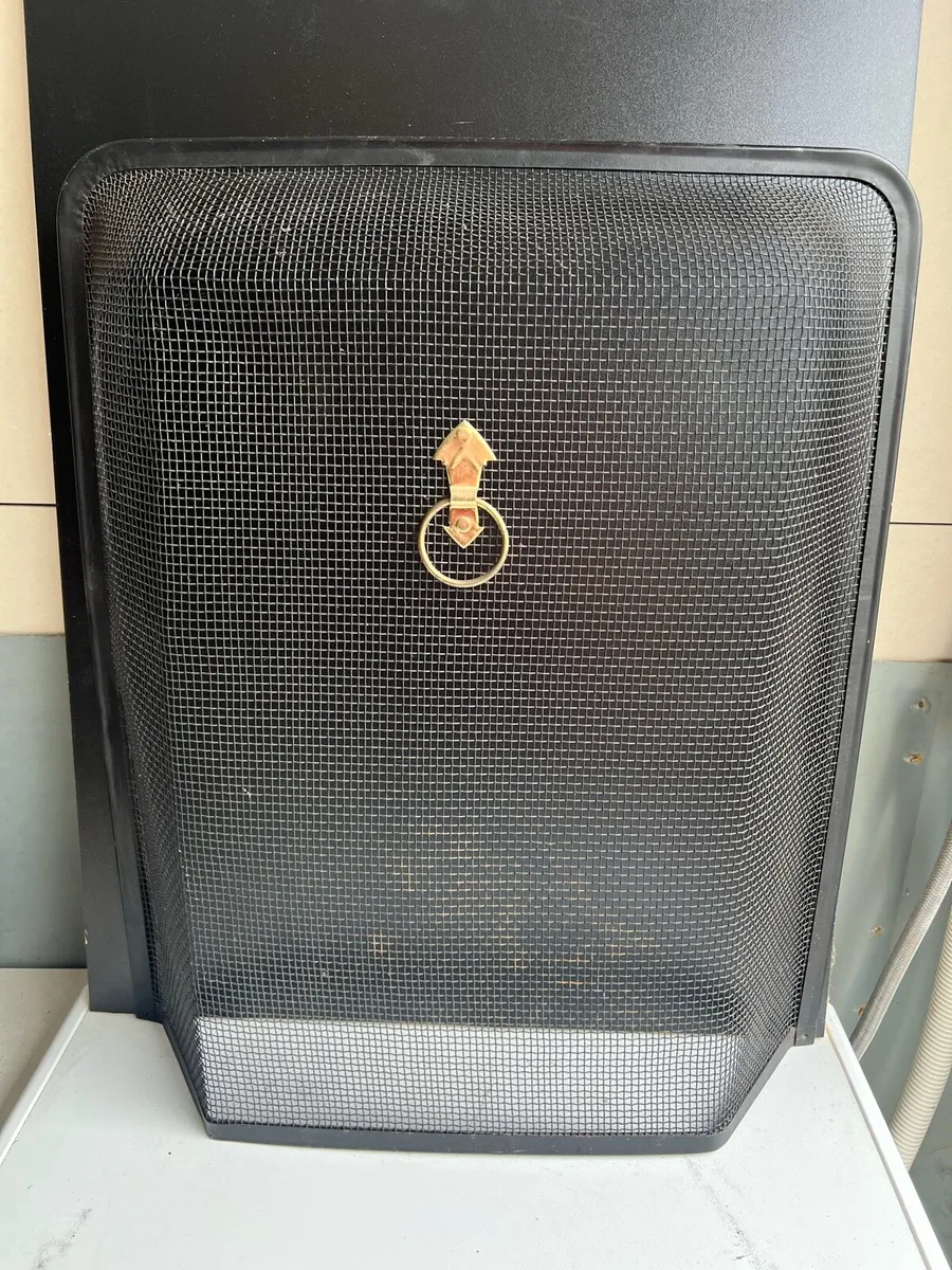 Fire guard - Image 1