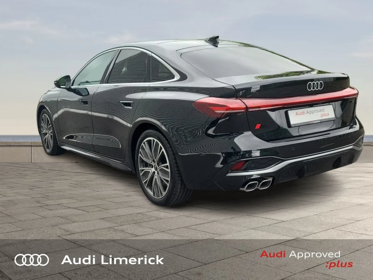 Audi A5 40 TDI 204HP S Line S-T Glass Roof - Image 4