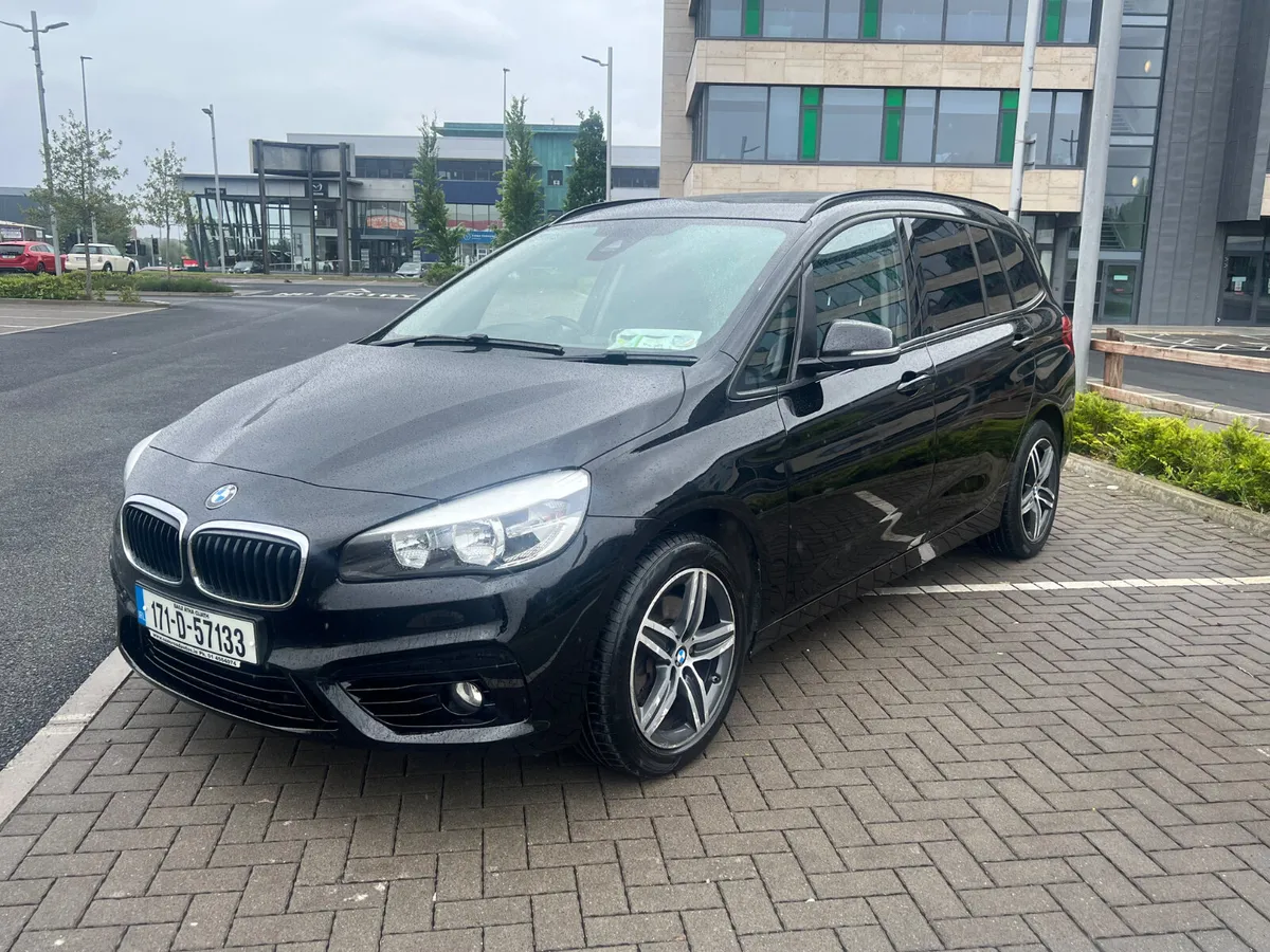 BMW 2-Series 2017 7 Seats - Image 3