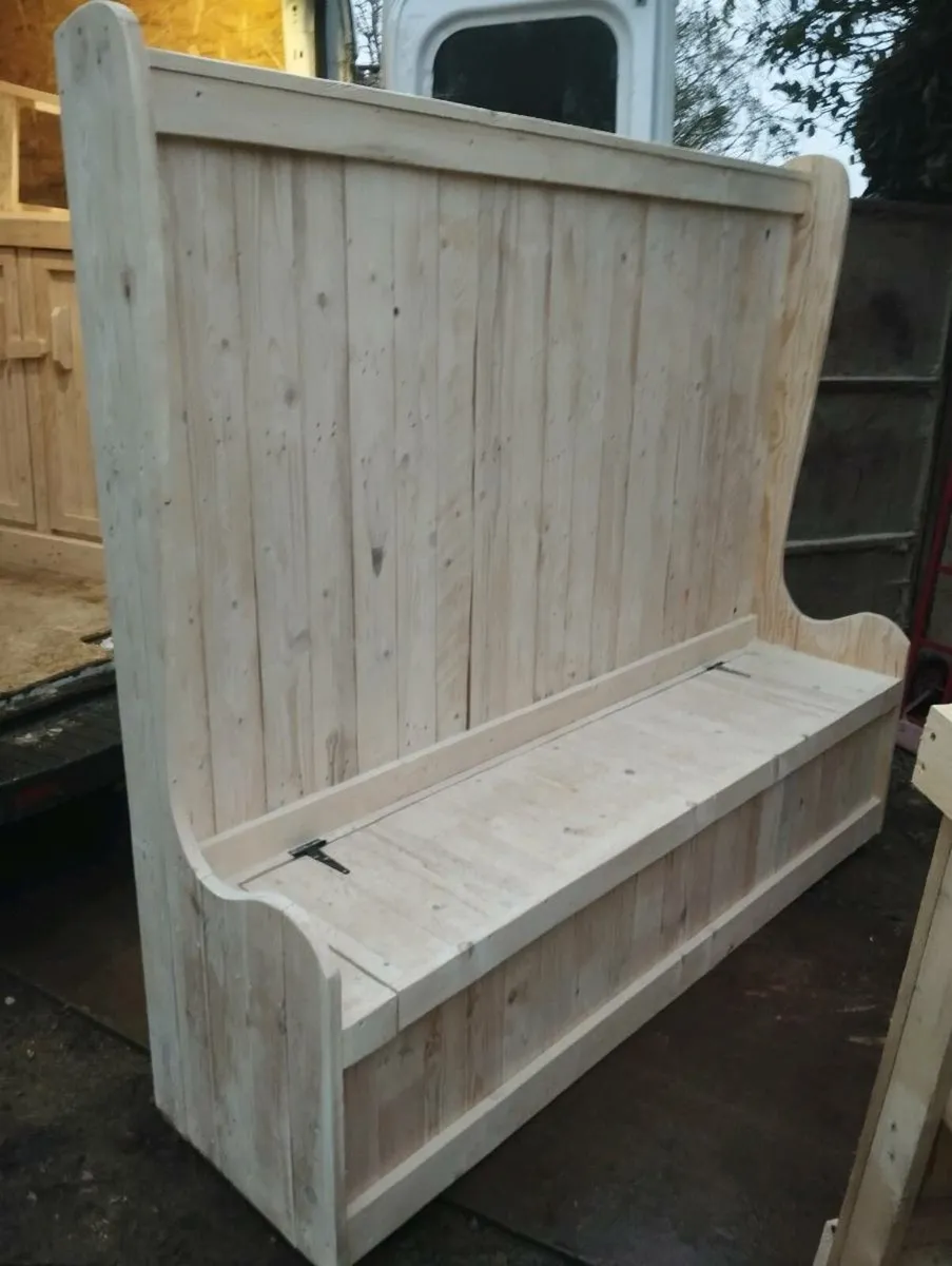 Handmade rustic hallway storage - Image 2