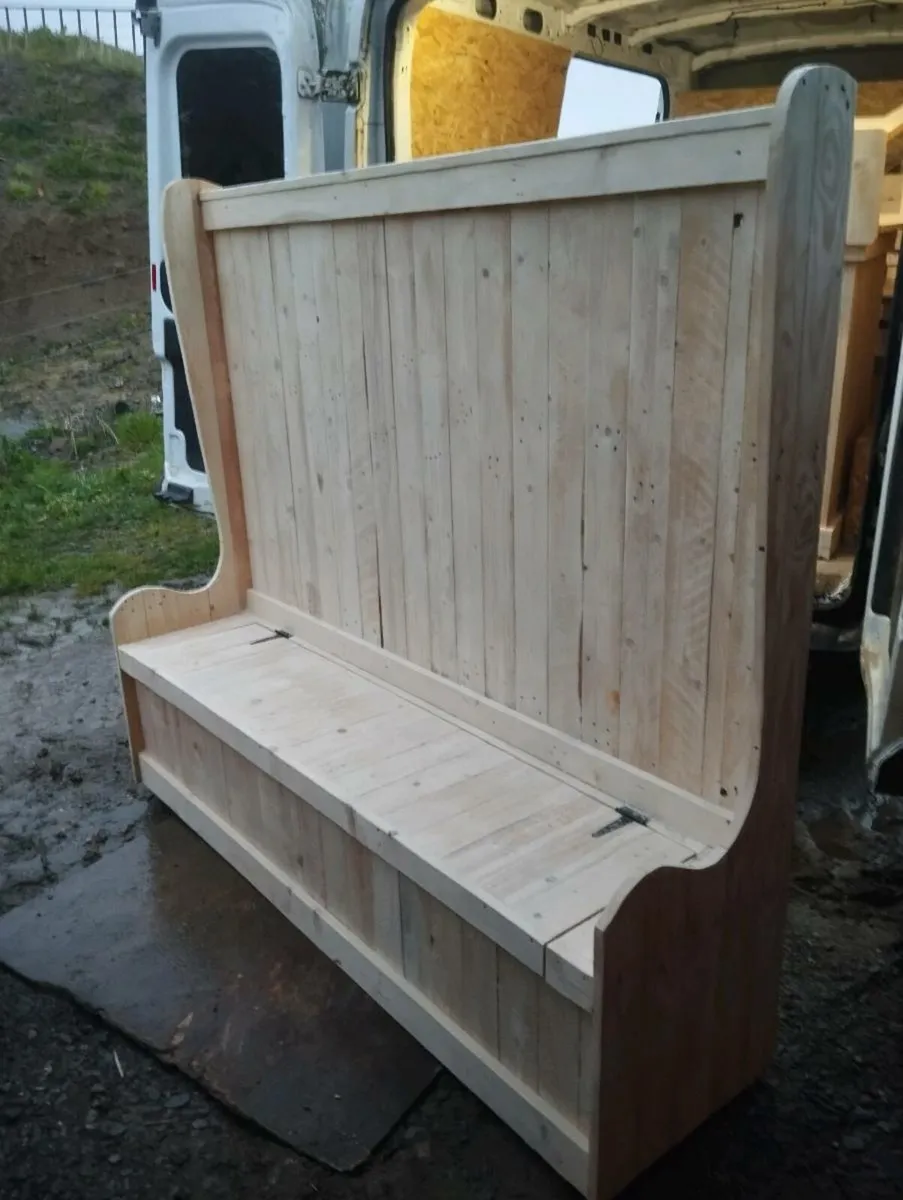 Handmade rustic hallway storage - Image 4