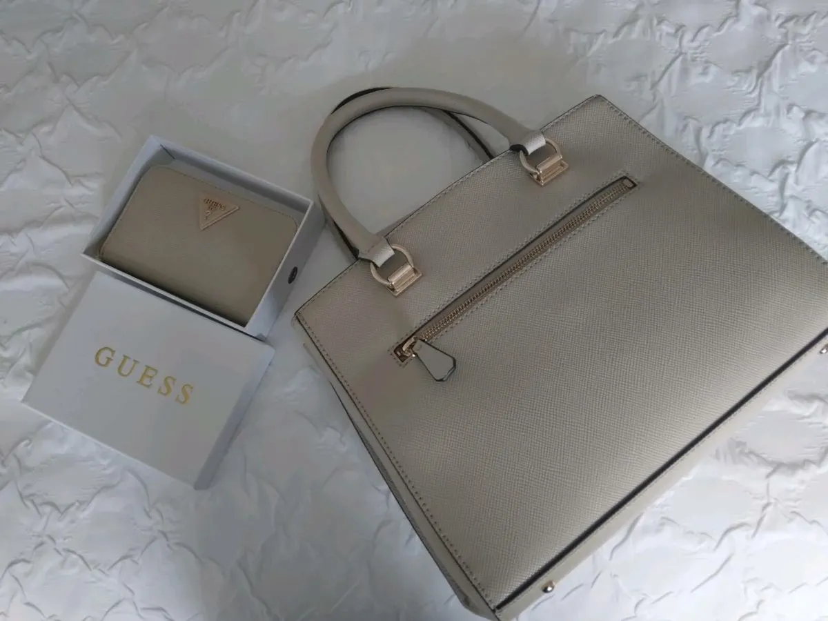 Ladies Handbag & purse - Image 2