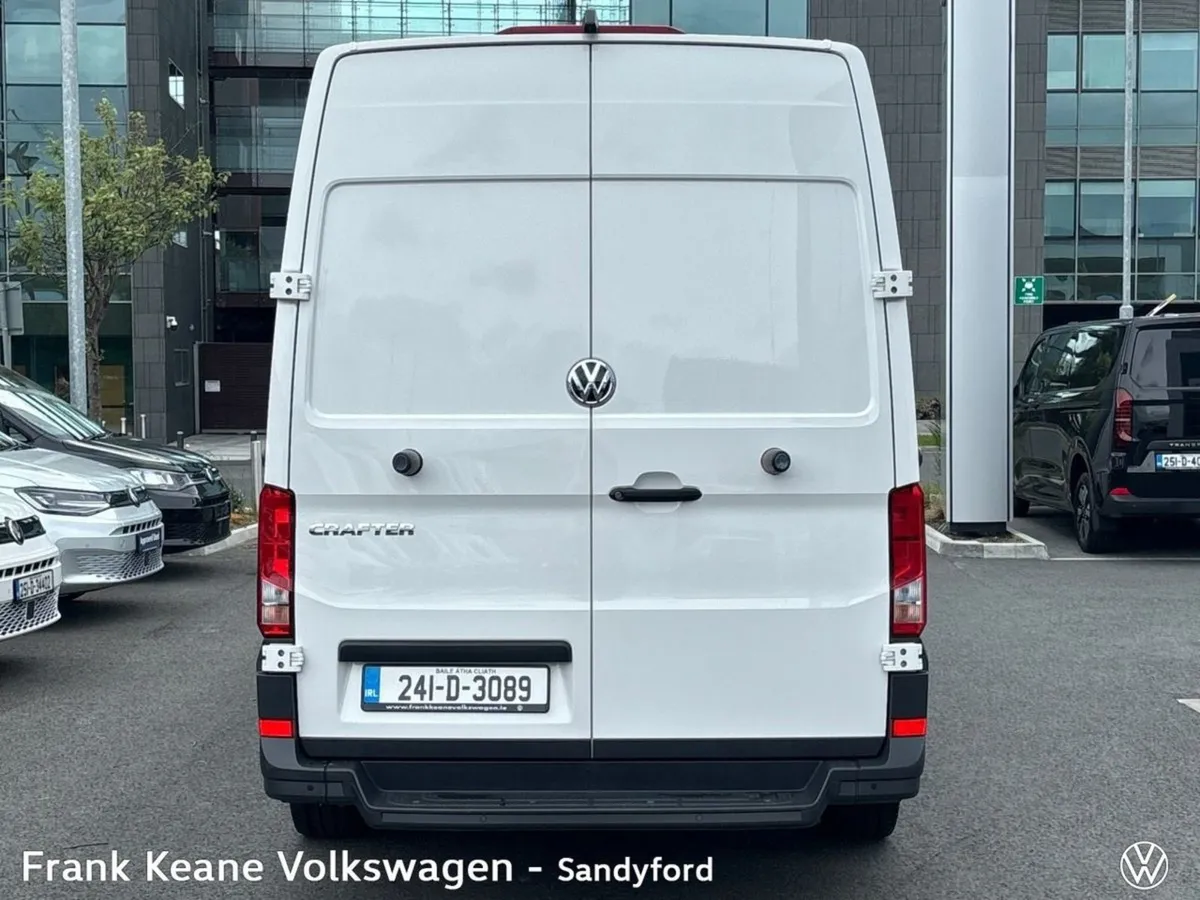 Volkswagen Crafter Highline 35 MWB 177BHP A8F Twi - Image 2
