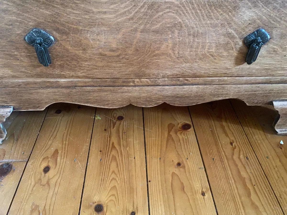 Dresser / sideboard - Image 3