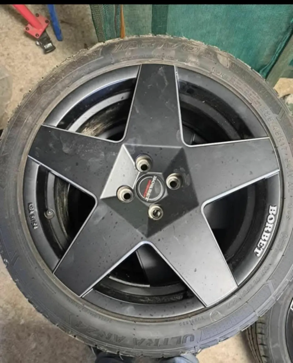 Borbet Alloy Wheels x 4 - Image 1