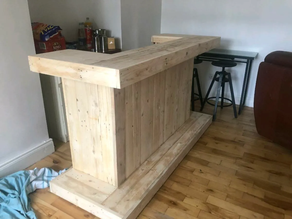 Handmade rustic homebar - Image 1