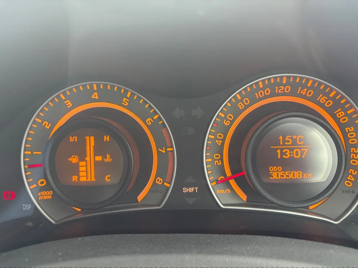 Toyota Auris 2008 - Image 3