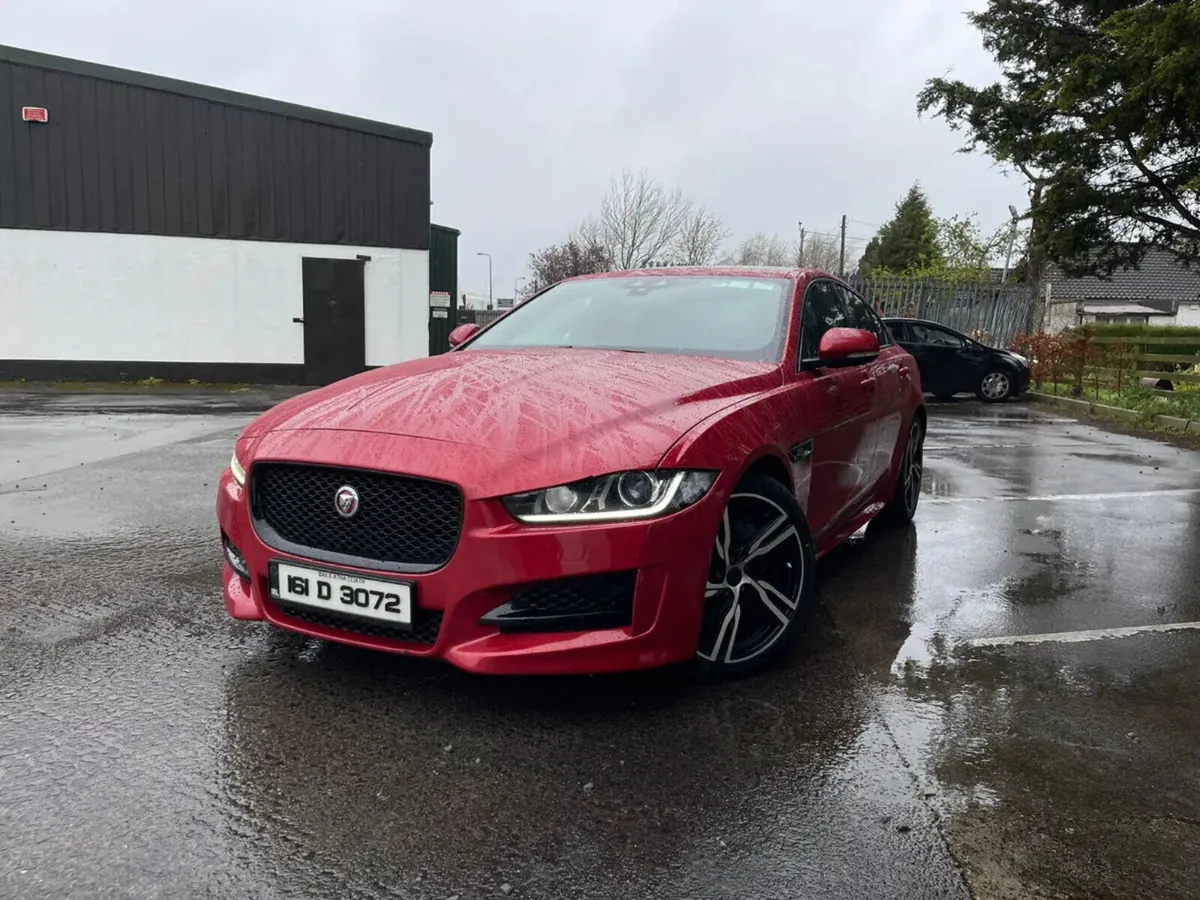 2016 JAGUAR XE R-SPORT AUTOMATIC RED - Image 2
